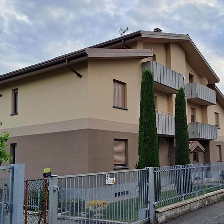 Colleoni'S Lodge Casa Vacanze Con 2 Appartamenti Verdellino Exteriör bild