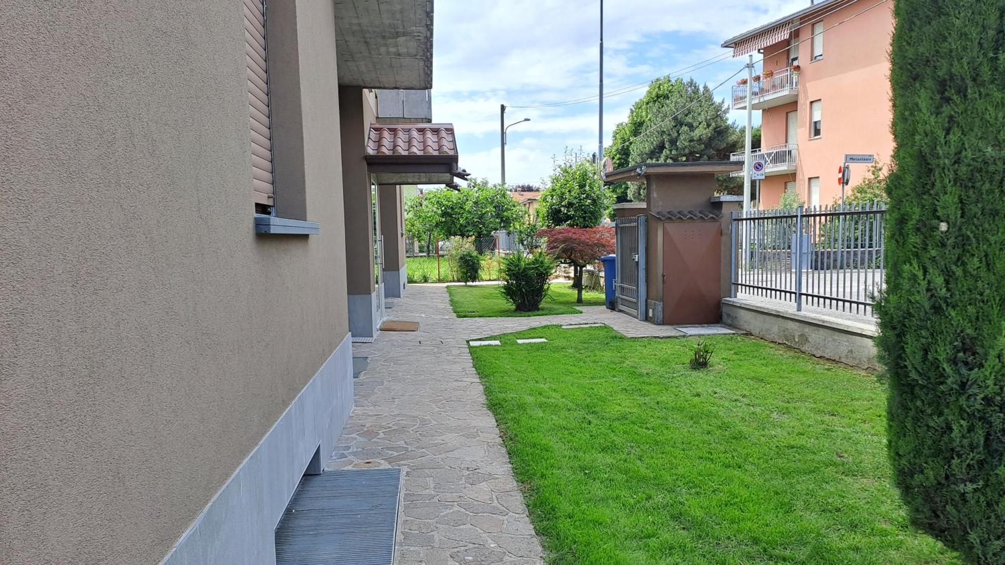Colleoni'S Lodge Casa Vacanze Con 2 Appartamenti Verdellino Exteriör bild